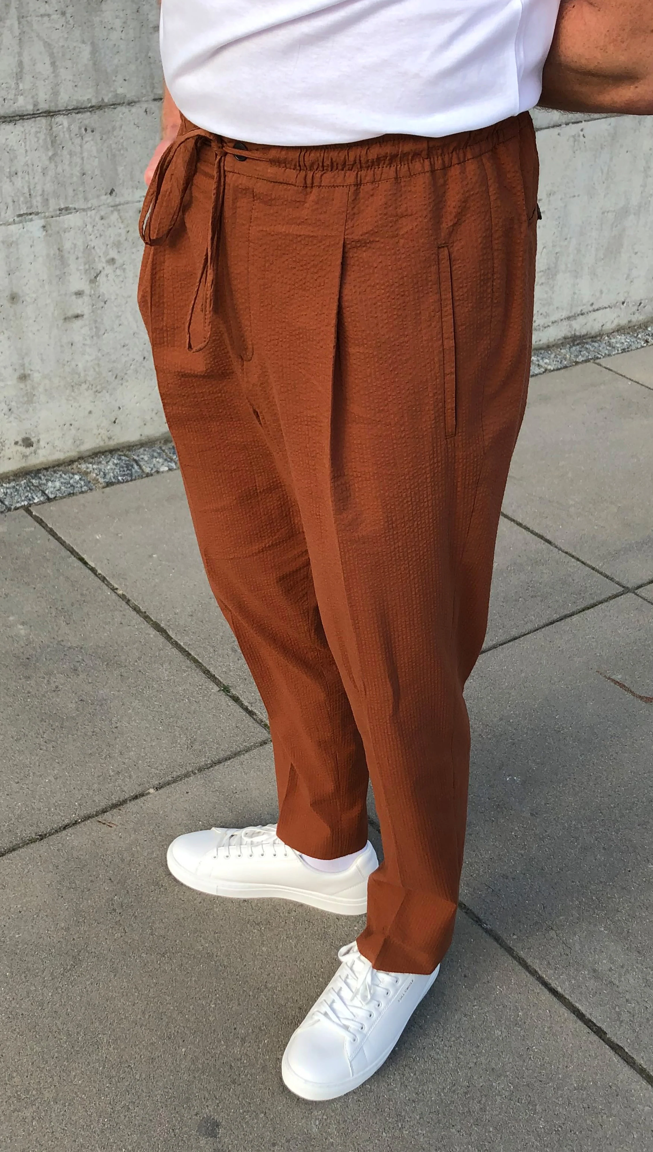 Japanese Seersucker Single Pleat Drawstring Trousers - Rust - Image 5