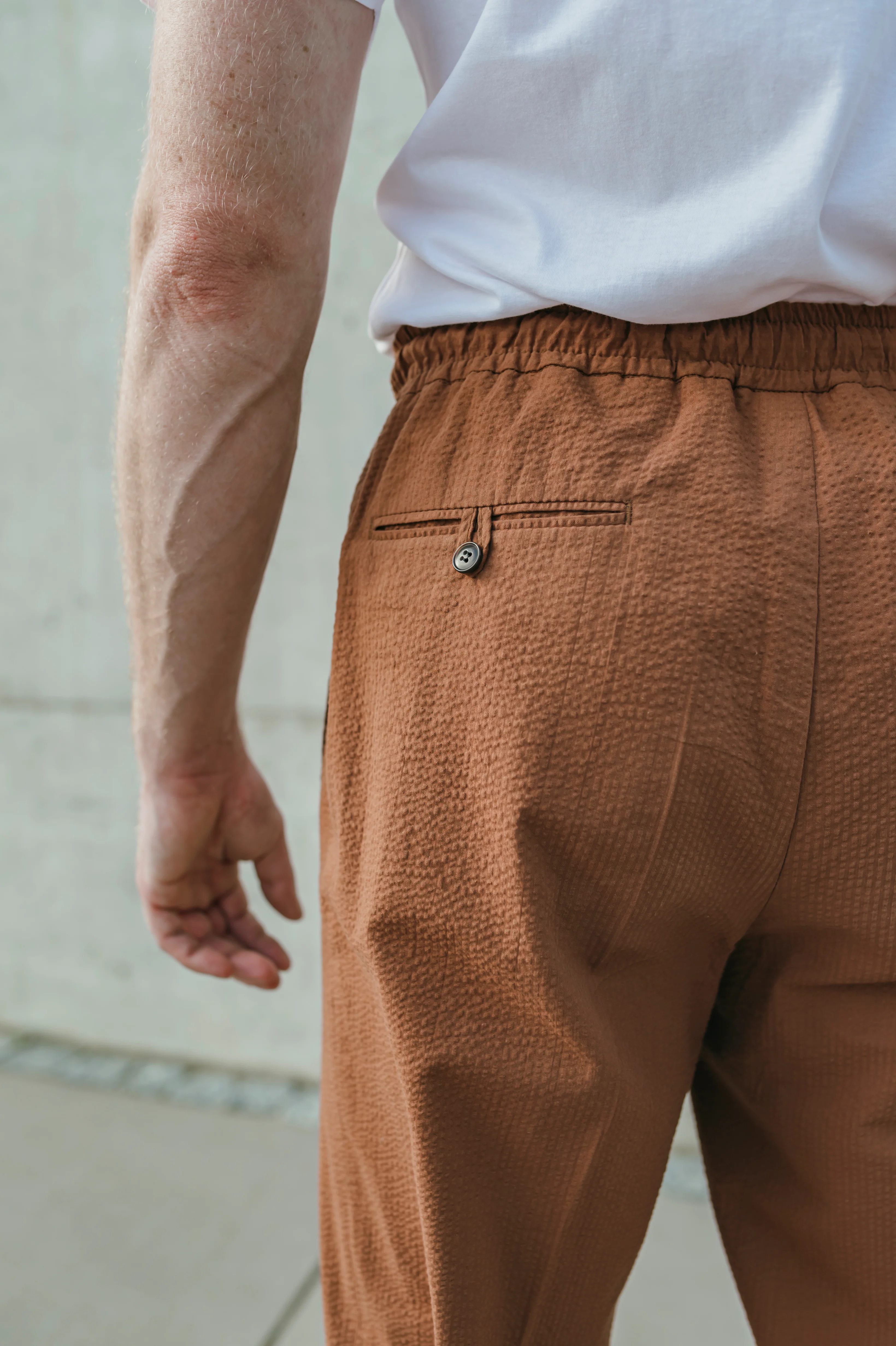 Japanese Seersucker Single Pleat Drawstring Trousers - Rust - Image 7